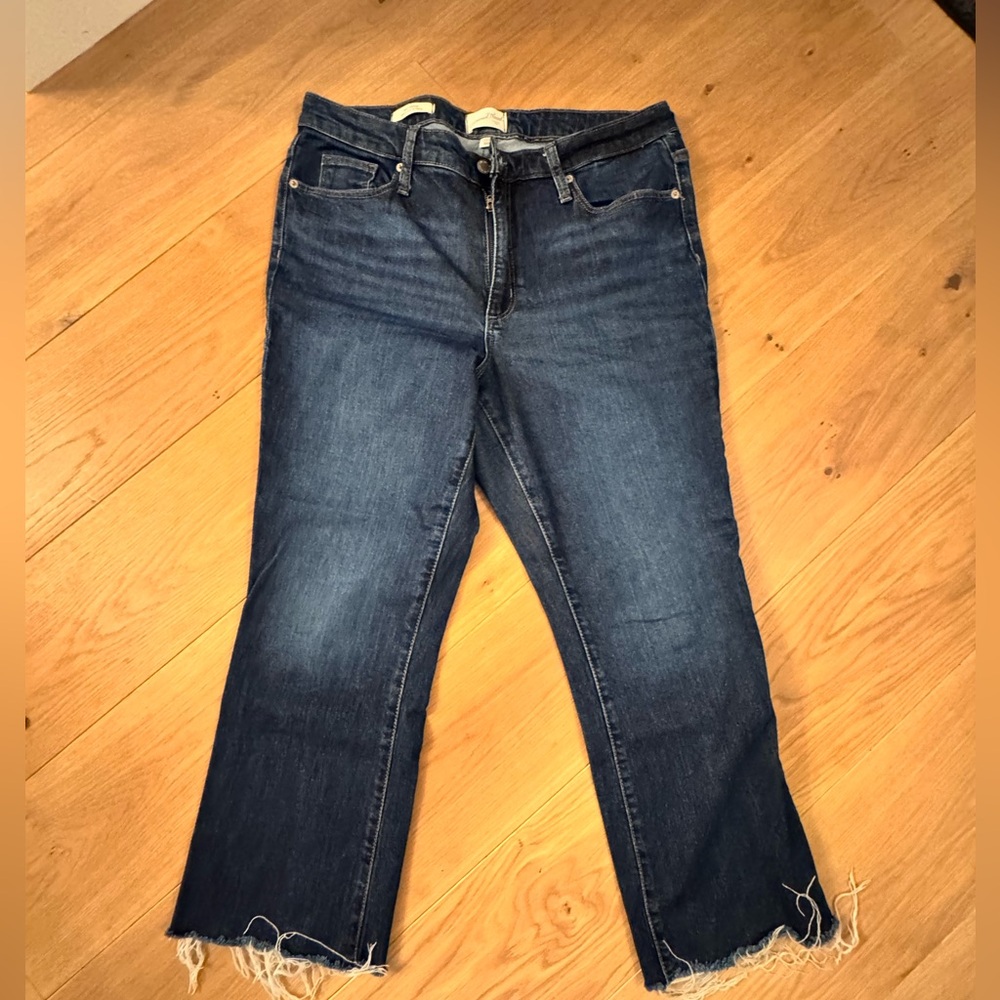 Dark distressed boyfriend Jeans